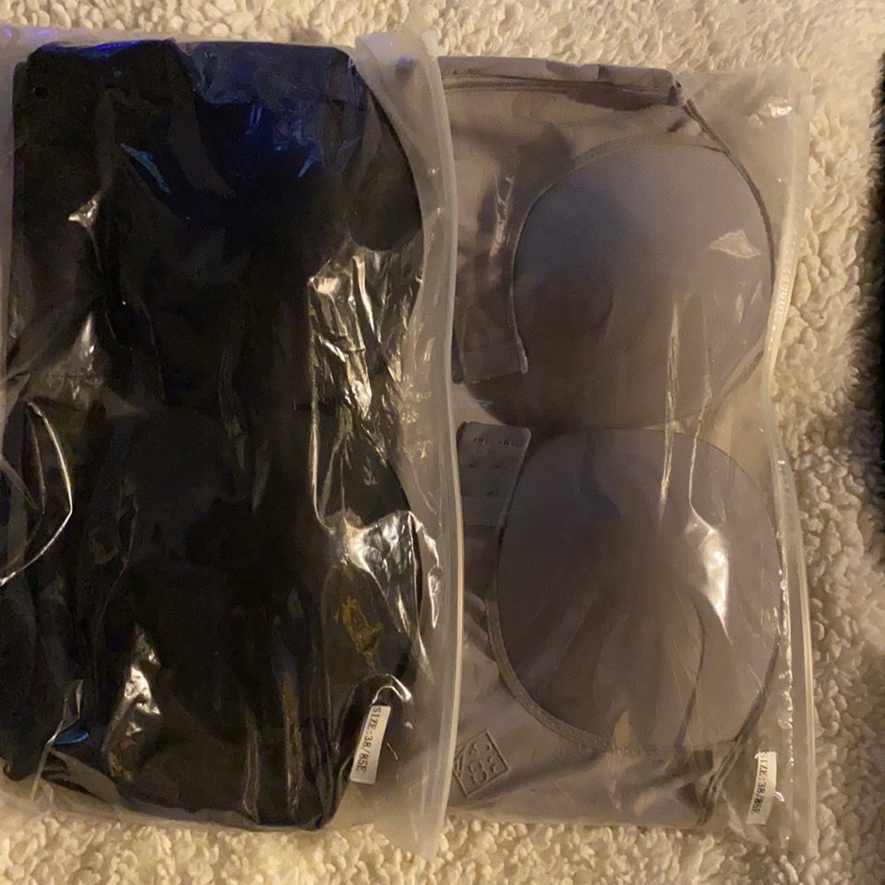 The “BEST Push-Up Bra” Double Adjustment strapless bra! NWOT.